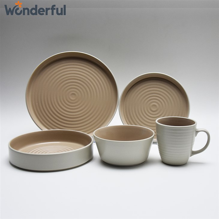 New Design Embossed Dinnerware Set factory