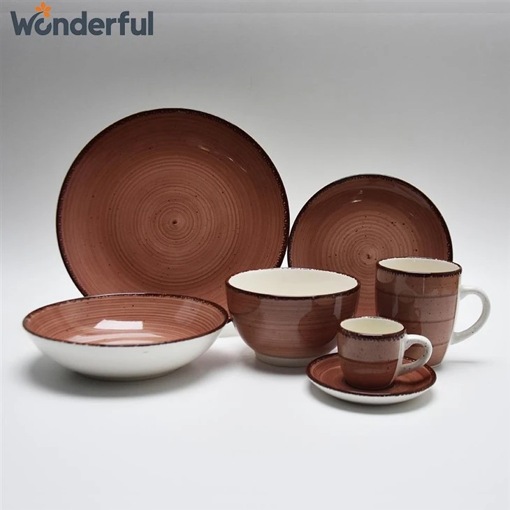 Set peralatan makan negara